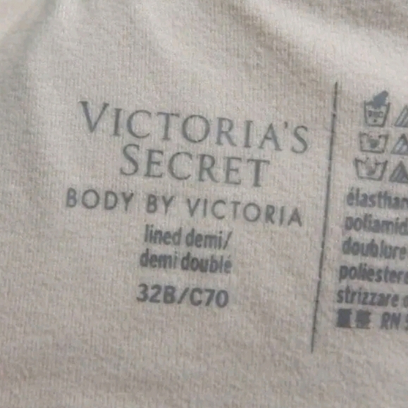 Victoria's Secret Body by Victoria Lined Demi Bra - Picture 2 of 3